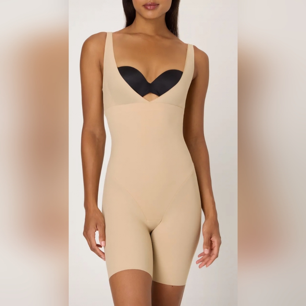 NWT Maidenform Bodysuit Ultra Firm Tummy Control Anti-Static Shapewear Size M